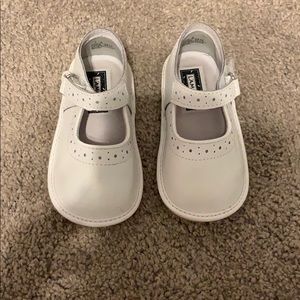 L’amour baby girl white leather dress shoes